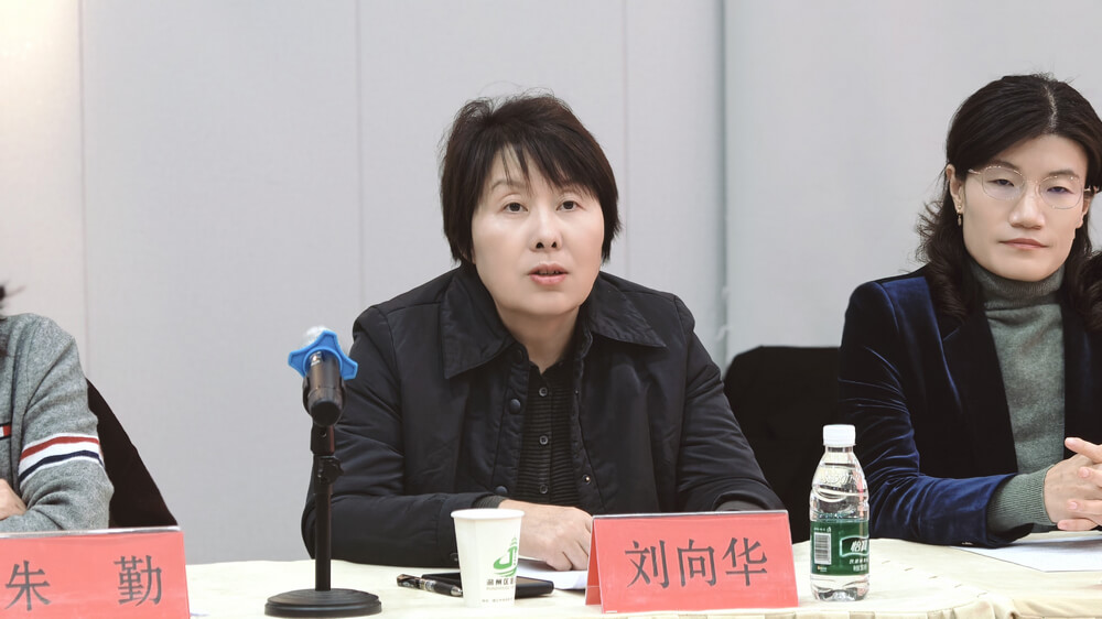 8aec761e70566d18bb6c1a1e5a793958